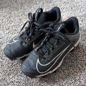 Nike Kids Black and Gray Sneakers